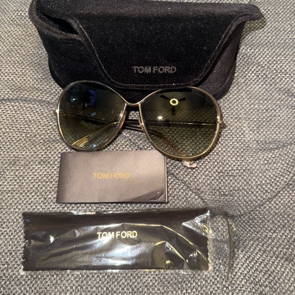Authentic Tom Ford sunglasses - Picture 5 of 16